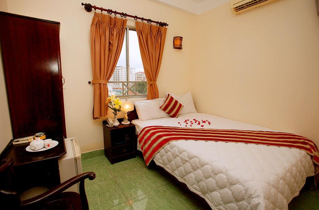 Sun Flower Hotel Nha Trang Zewnętrze zdjęcie