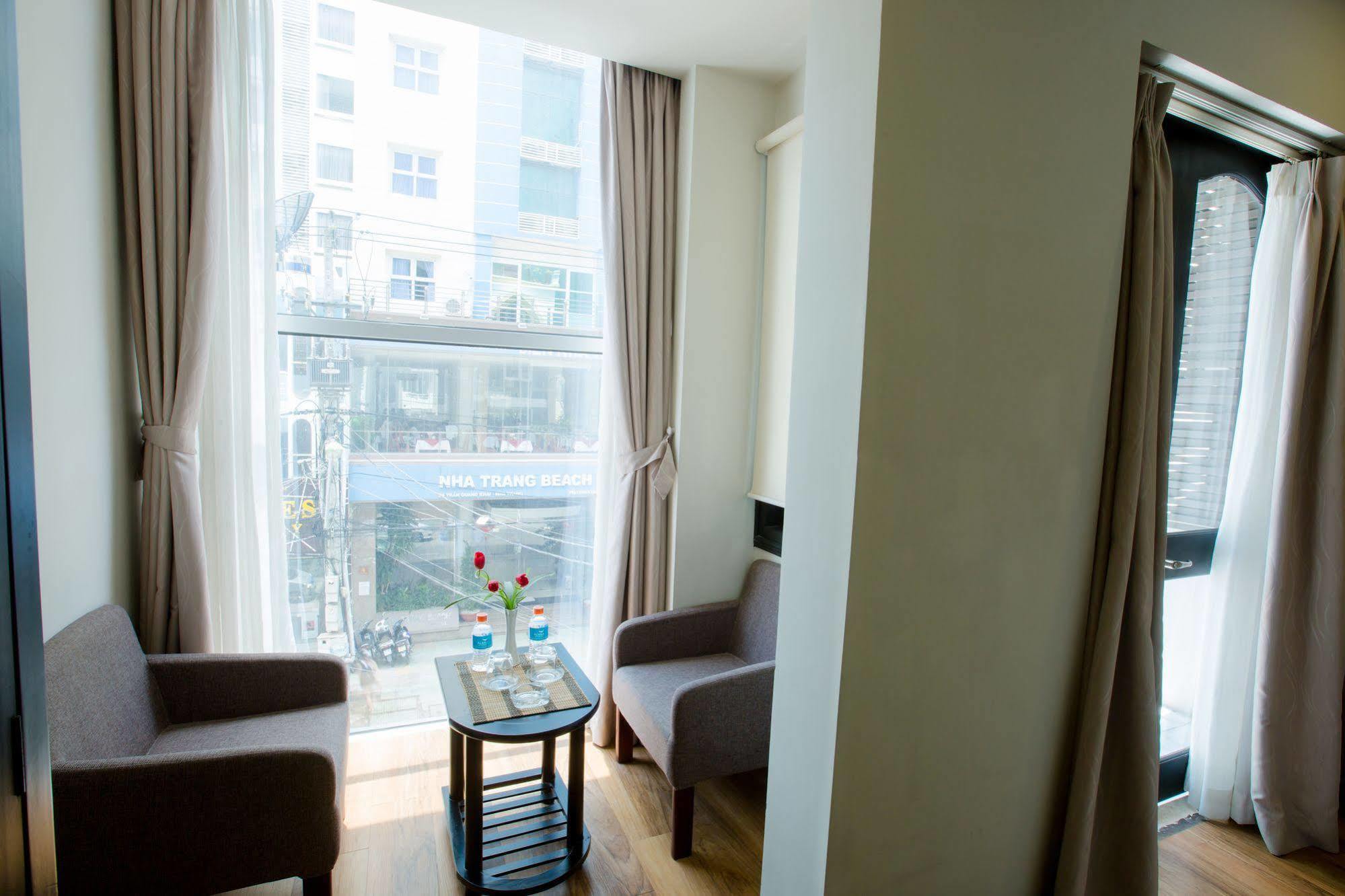 Sun Flower Hotel Nha Trang Zewnętrze zdjęcie